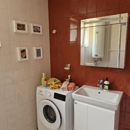 Ap Malinov 15 Lejlighed